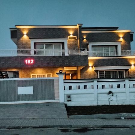 Islamabad Travelodge Guest House Exterior foto