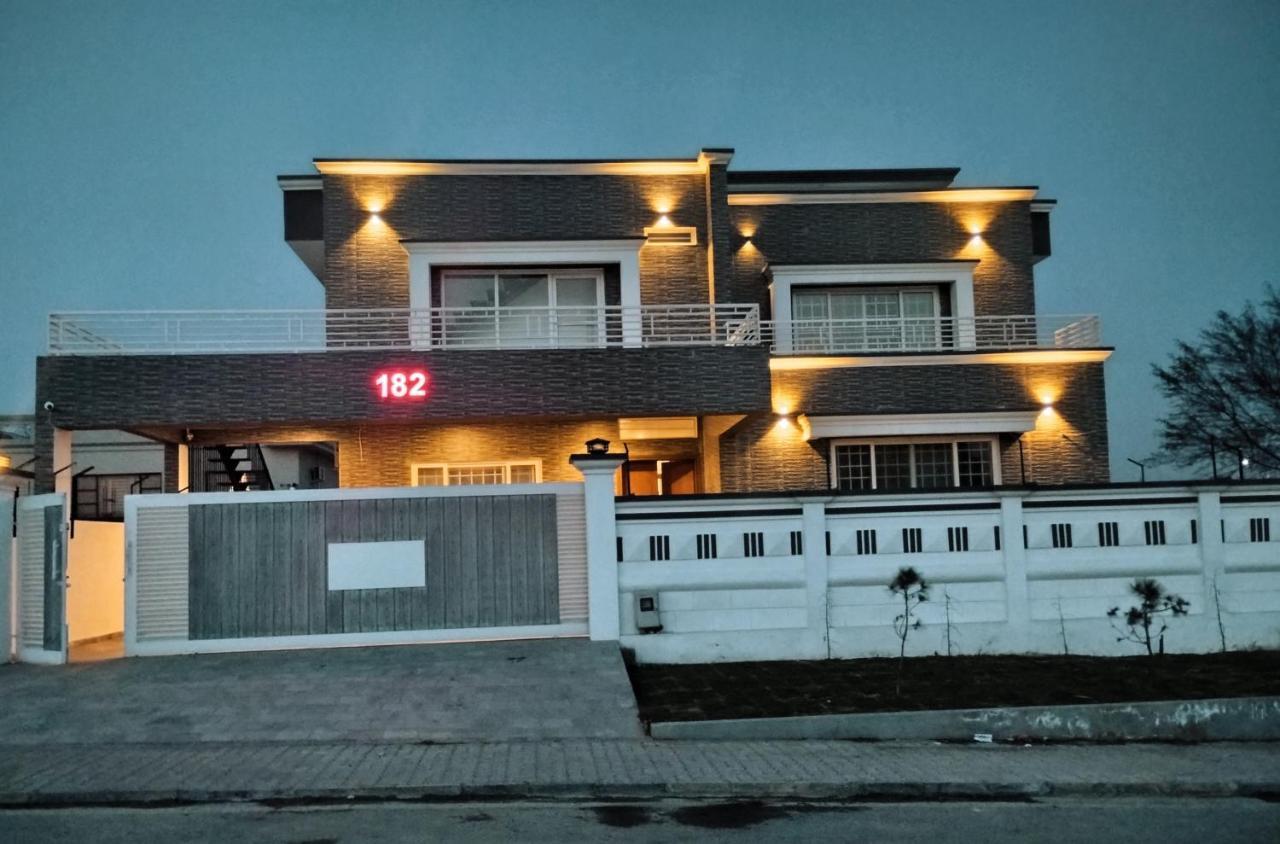Islamabad Travelodge Guest House Exterior foto